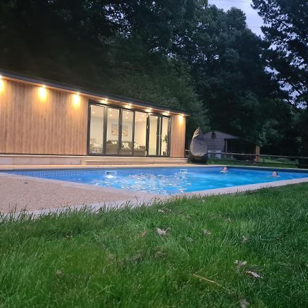 Osbornes Holiday House Near Exeter With Swimming Pool 外观 照片
