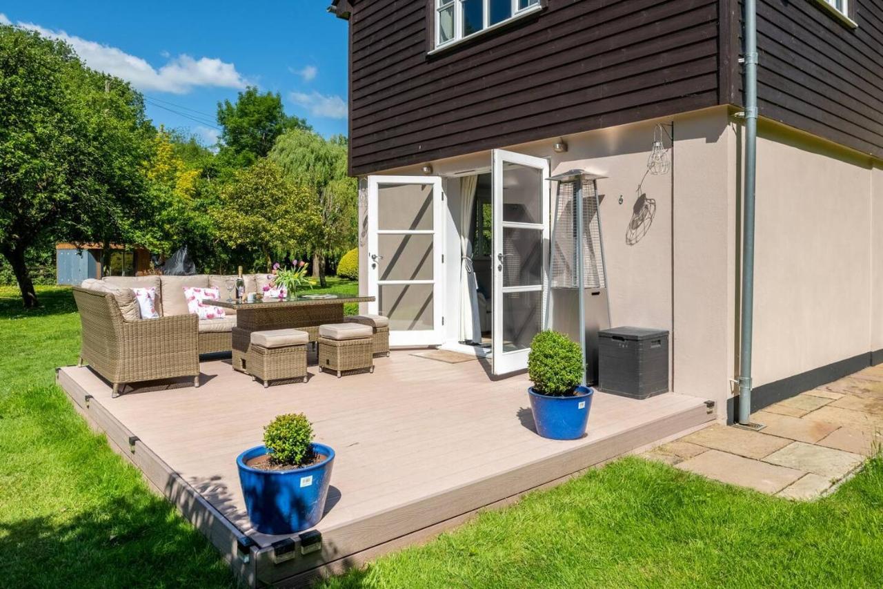 Osbornes Holiday House Near Exeter With Swimming Pool 外观 照片