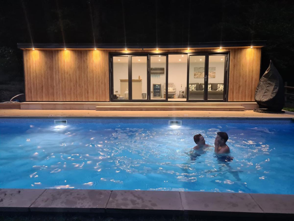 Osbornes Holiday House Near Exeter With Swimming Pool 外观 照片
